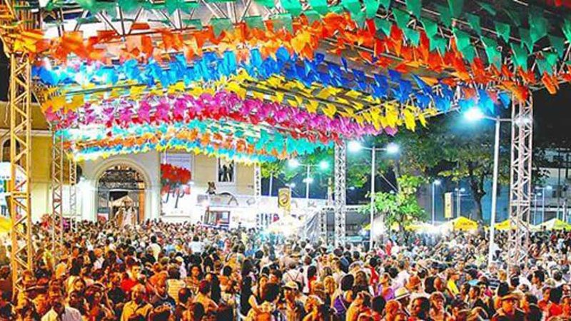 Justiça volta atrás e libera show de dupla sertaneja por super cachê em cidade do interior da Bahia