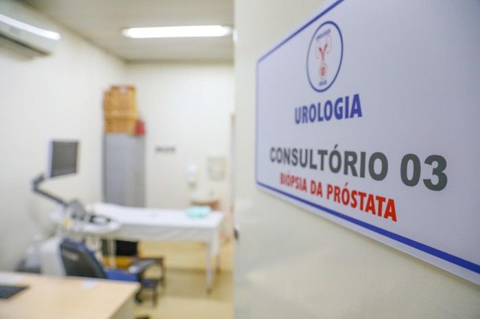 Hospital de Base alerta para a importância de cuidados na saúde do homem
