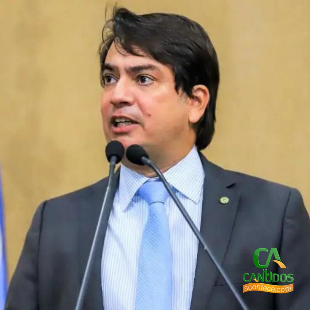 Em entrevista, deputado Pedro Tavares destaca melhorias conquistadas para a cidade de Canudos e região; confira