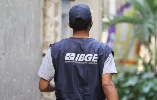 IBGE abre inscrições para 148 vagas temporárias com salário de R$ 3.100