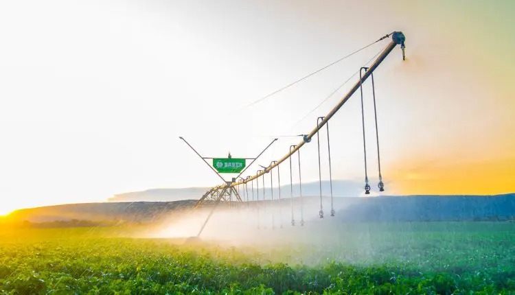 Oeste da Bahia recebe um dos maiores pivôs do Brasil; dimensão impressiona
