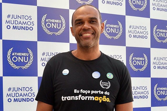 Escola em tempo integral é grande salto para o país, diz educador