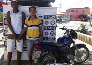 CIPE/Nordeste prende dois homens e recupera moto roubada em Cícero Dantas