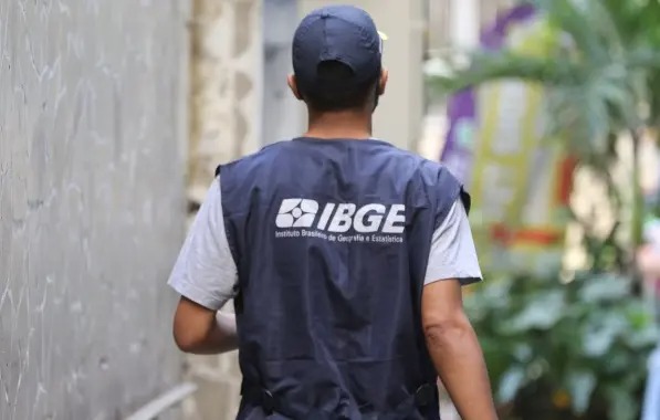 Inscrições para concurso com salário de até R$ 3,1 mil do IBGE terminam neste domingo 
