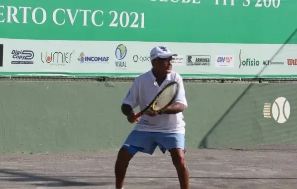 De boleiro a professor, tenista baiano busca o tetra na Copa Costa Verde: 