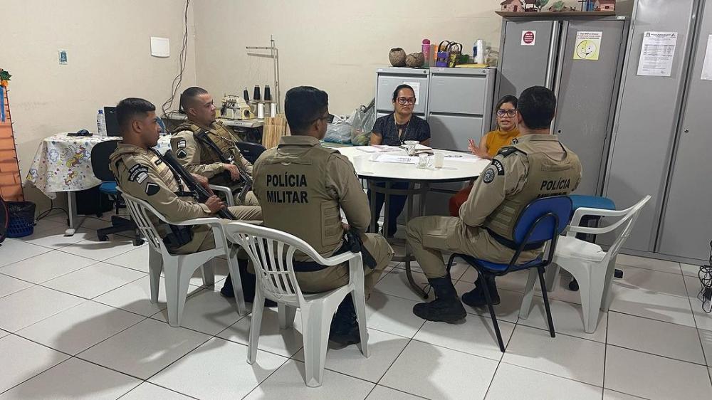 Reunião em Canudos Reforça Compromisso no Combate à Violência Contra Mulheres