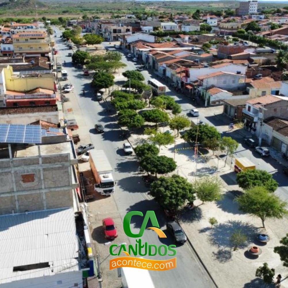 Canudos enfrenta falta de água recorrente em meio a onda de calor intenso; confira