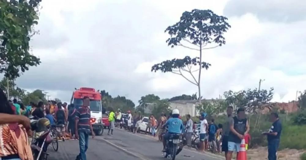 Acidente deixa 3 mortos e 11 feridos em capotamento no Agreste baiano