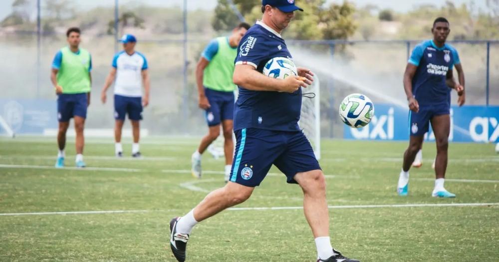 Sem Gilberto e Kanu, Bahia enfrenta o Grêmio em Porto Alegre