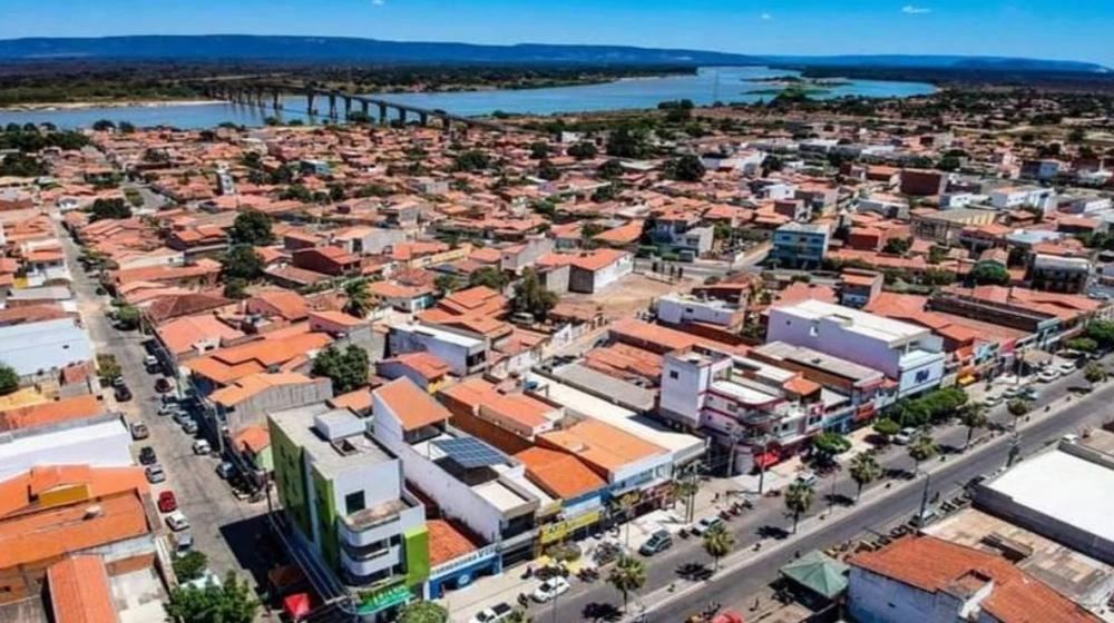 Cidade na Bahia registrou temperatura de 41,2ºC nesta terça, maior do mês no estado