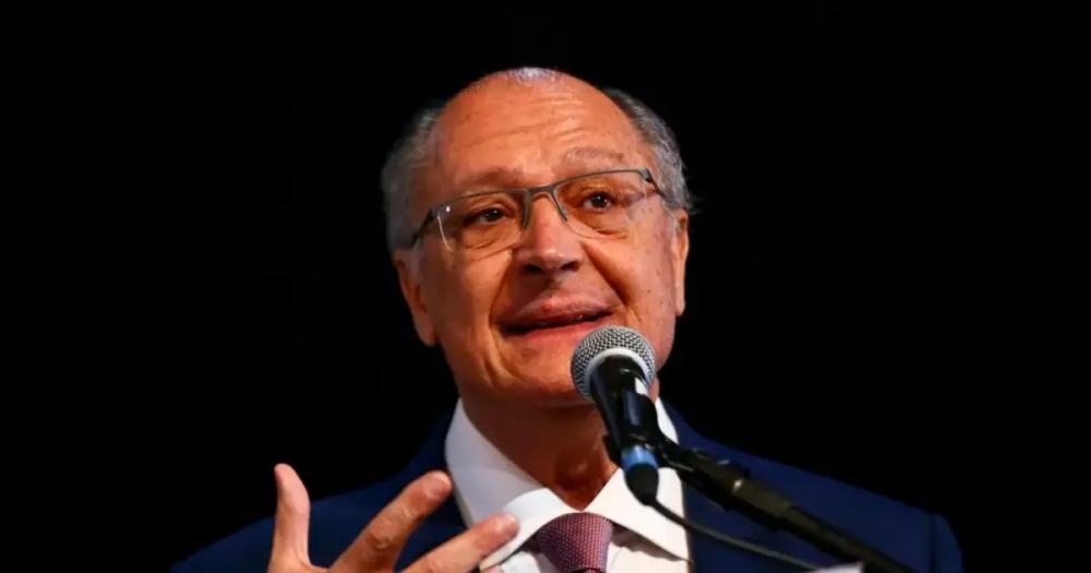 Alckmin defende taxar compras até US$ 50, mas diz que não há decisão tomada