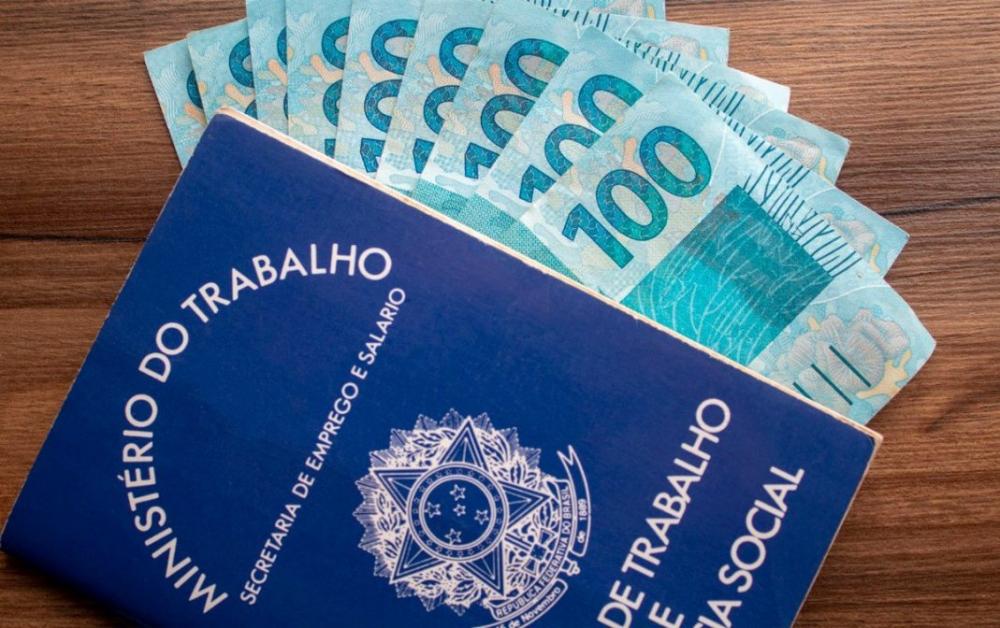 Previsão de aumento no salário mínimo para 2024: Projeto da LDO propõe R$ 1.421