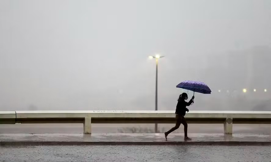 Perigo: Inmet alerta para chuvas intensas no Nordeste e Centro-Oeste nesta quinta-feira; veja previsão