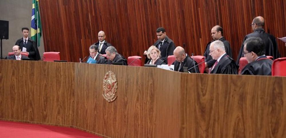 TSE avalia regras para uso de Inteligência Artificial nas eleições municipais de 2024