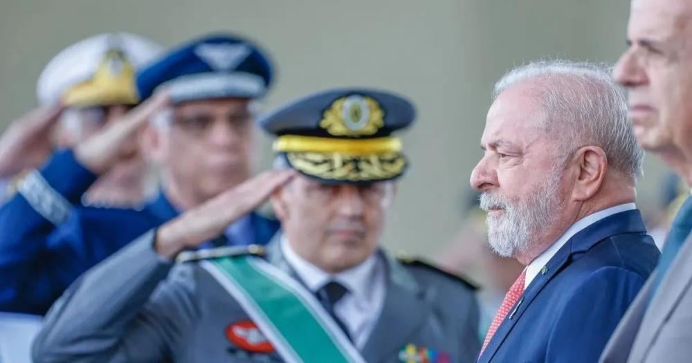 Conciliação de Lula com militares incluiu articulação contra proposta do PT