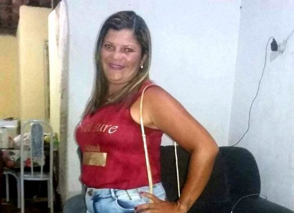 Bandidos invadem casa e matam mulher na frente da filha de 12 anos em Coité