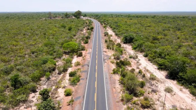 Rodovia Federal no Oeste da Bahia é revitalizada após investimentos de R$ 20 milhões