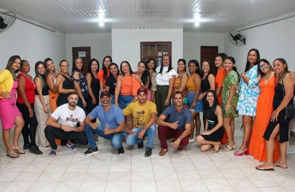 Veja como foi o l encontro dos Trabalhadores do SUAS em Canudos no Auditório do Kátia Chelle