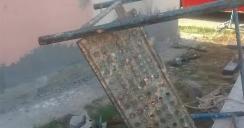 Síndico de prédio morre após cair de andaime durante reparos em edifício no norte baianoSíndico de prédio morre após cair de andaime durante reparos em edifício no norte baiano