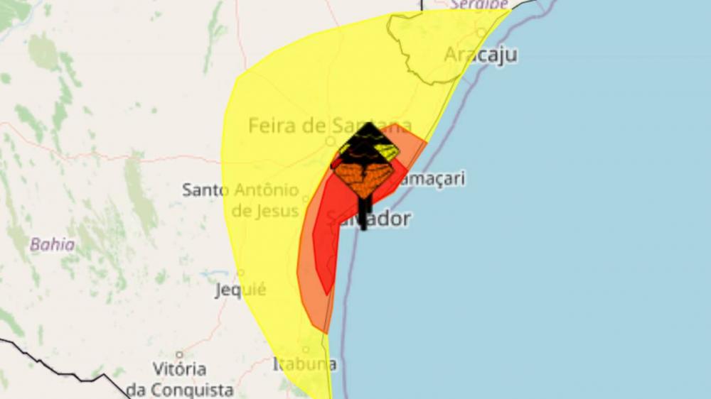 Salvador e mais 35 cidades têm alerta vermelho para chuvas intensas até esta terça-feira