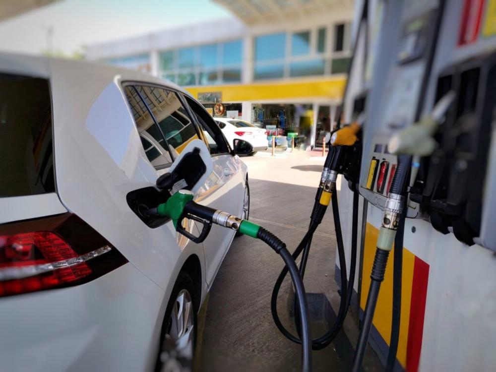 Gasolina mais cara na Bahia: Acelen anuncia reajuste de 5,1%