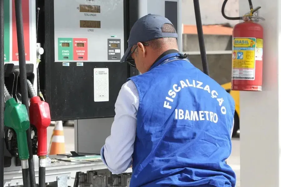Tanques de combustíveis são interditados por irregularidades na Bahia