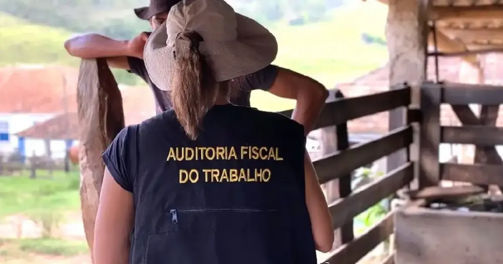 Baianos são resgatados de trabalho análogo à escravidão de fazenda no Espírito Santo