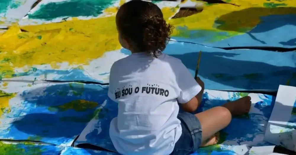 “Educação Positiva”: Conheça método que prioriza gentileza e valoriza expressão de sentimentos das crianças