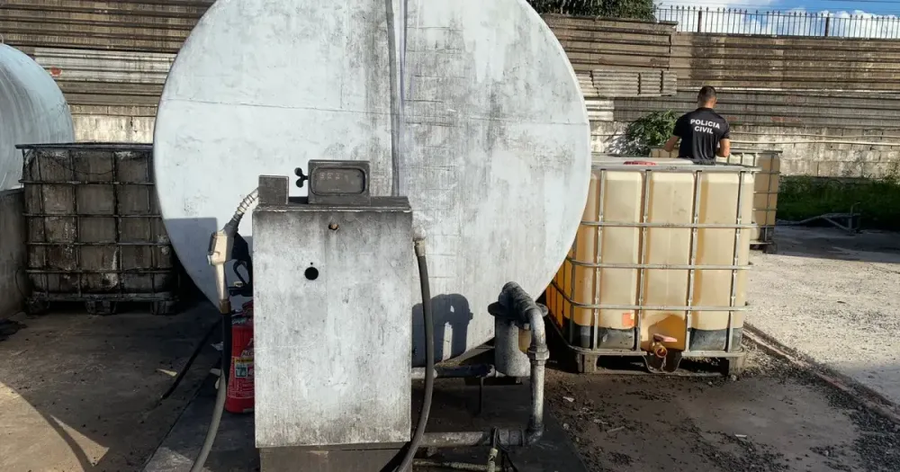 Polícia Civil desarticula laboratório que adulterava combustíveis.