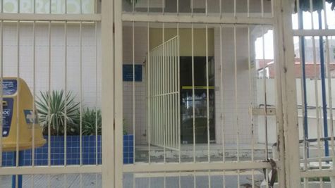 Bandidos arrombam agências dos Correios de Queimadas e Santaluz