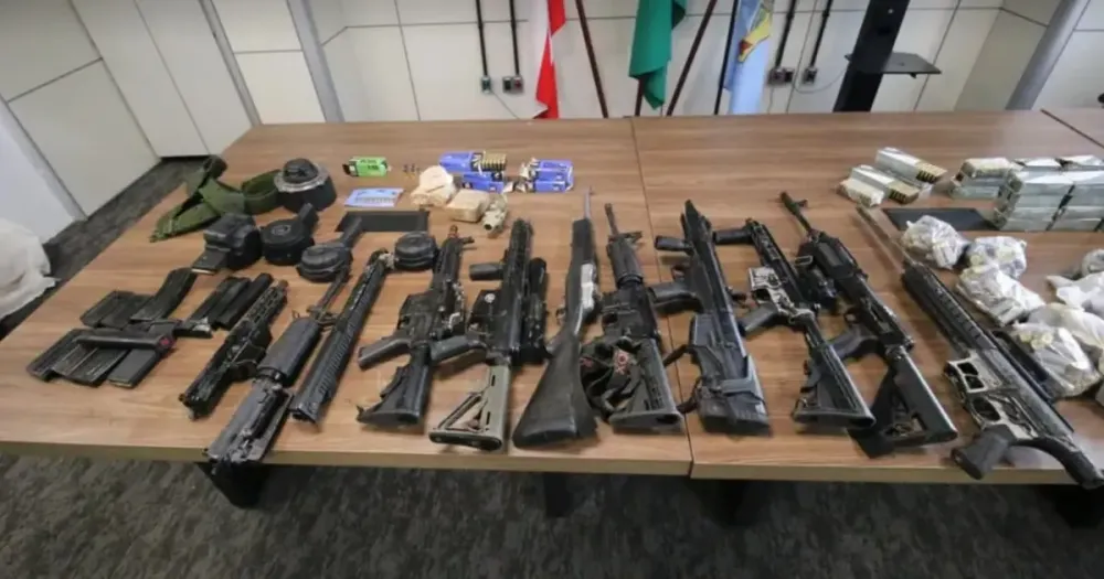 Bahia registra aumento de 27% no número de apreensões de arma de fogo em 2023 em relação a 2022
