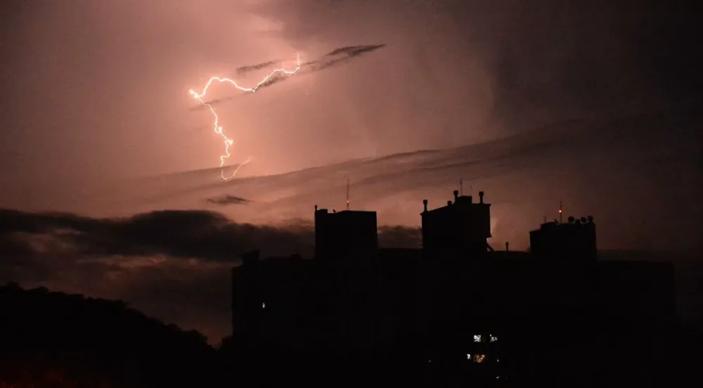 Sul, Nordeste e Norte do Brasil têm alerta para temporais ao longo desta sexta-feira