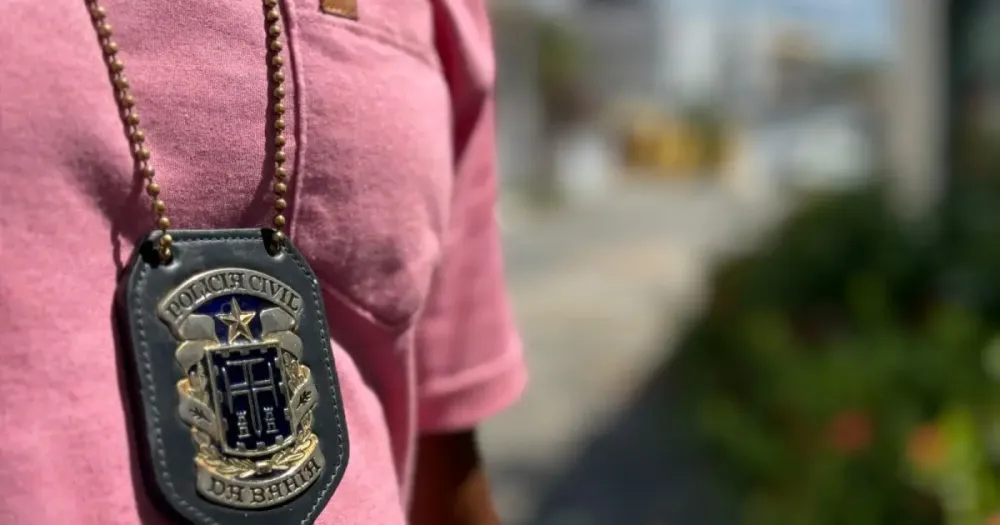 Polícia prende "stalkeador" acusado de divulgar imagens íntimas de mulher na Bahia