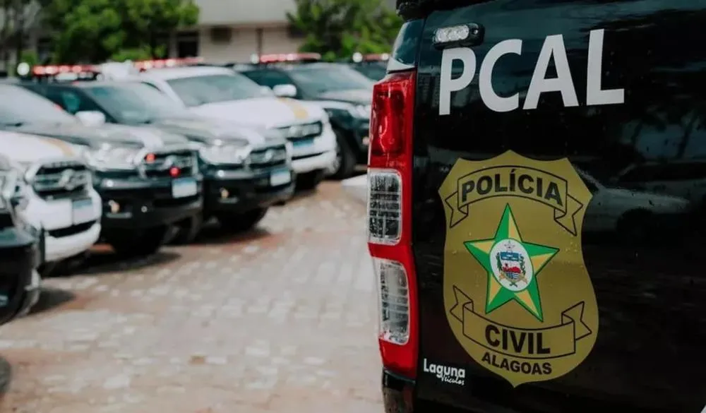 Jovem é detido por ass4ssinar vizinho idoso e dec3par animal de estimação em Alagoas