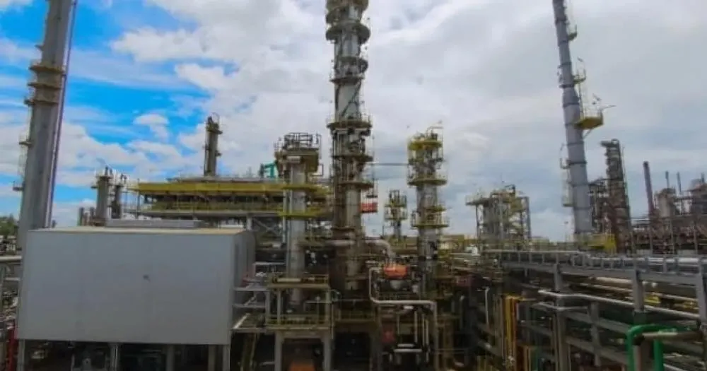 Petrobras avança em negociações para recompra de refinaria na Bahia vendida em 2021