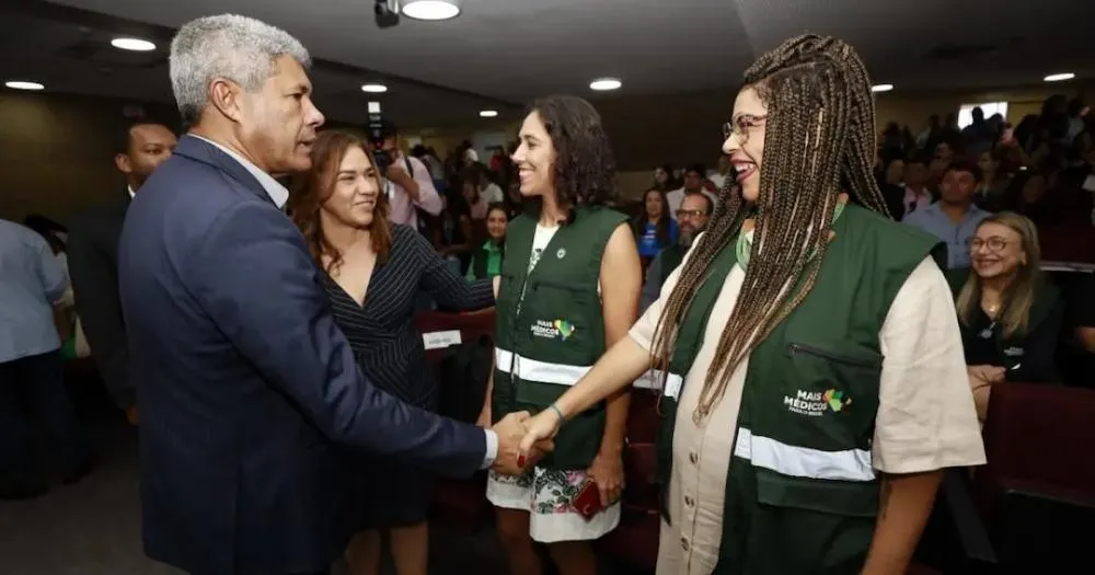Mais de 1.400 baianos participam do módulo de acolhimento do programa Mais Médicos, do Ministério da Saúde
