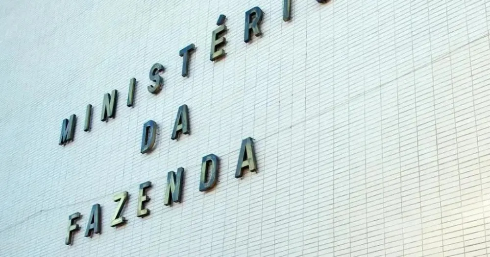 Governo Lula prevê cortar 11 a cada 100 benefícios em pente-fino do BPC