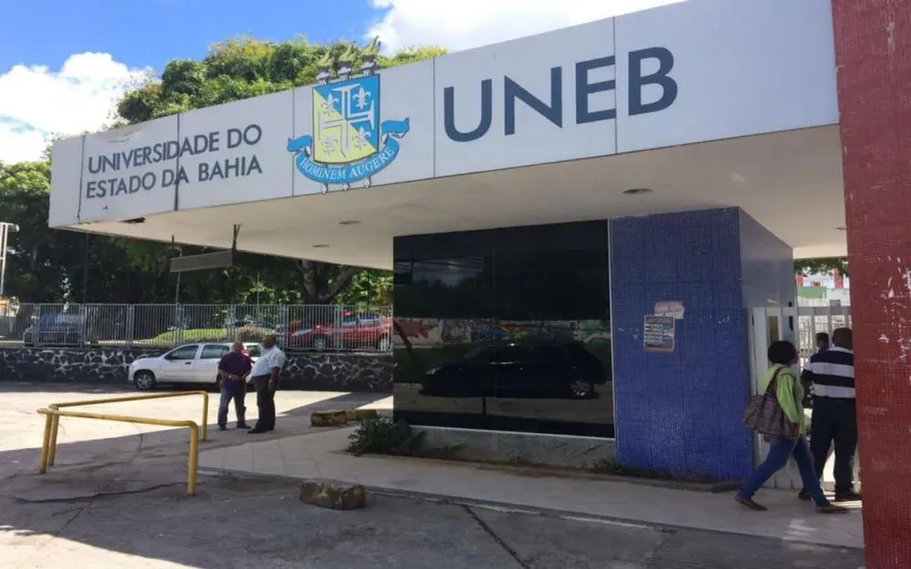 Universidades estaduais da Bahia suspendem aulas em paralisação por reajuste salarial
