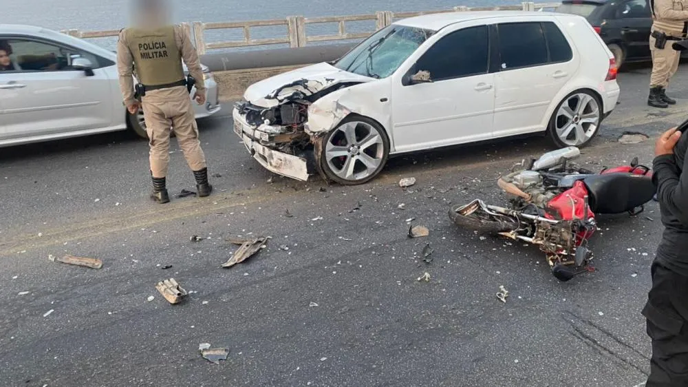 Acidente entre carro e moto na Ponte deixa dois mortos em Paulo Afonso