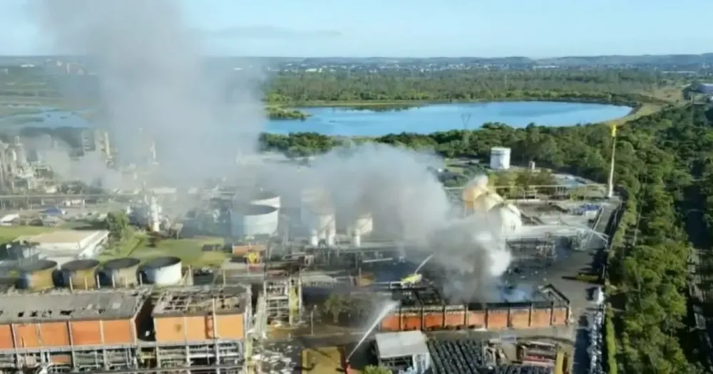 Explosão atinge fábrica da Braskem no Polo Industrial de Camaçari