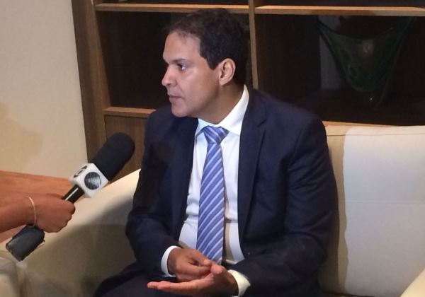 Queda de arrecadação leva prefeitos a demitir em massa. E vai piorar