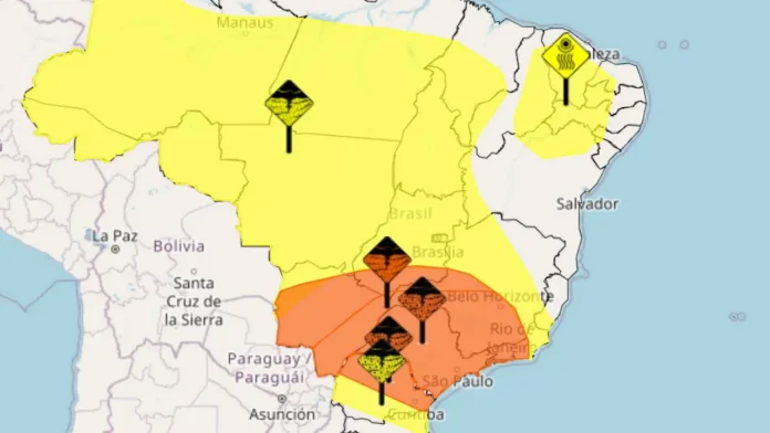 Inmet emitiu alertas de chuvas intensas e tempestades para várias regiões do país