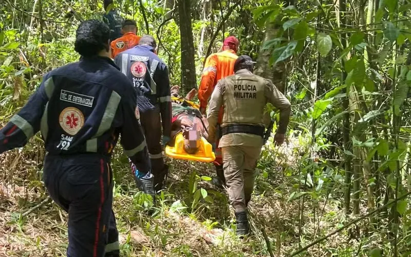 Desaparecido há 30 dias, idoso é resgatado em área de mata na Bahia