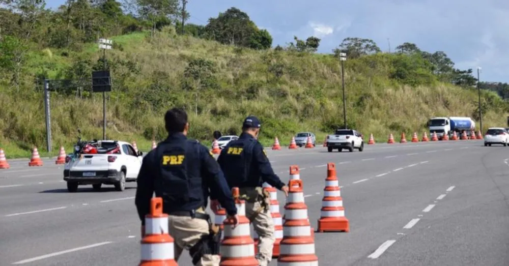 Veja quantos motoristas foram autuados pela PRF nas rodovias da Bahia durante a Operação Natal 2024