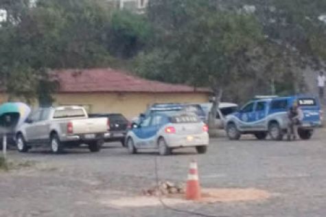 Mais de 30 presos fogem da carceragem de Cícero Dantas
