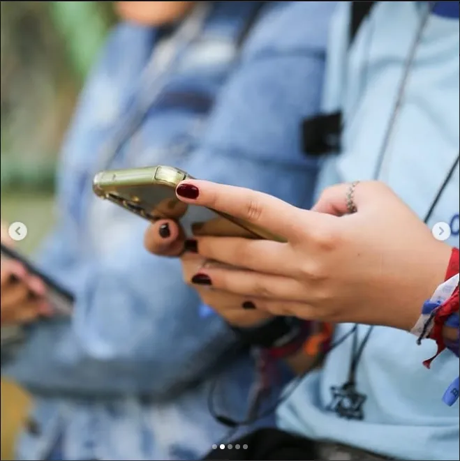 Sem celulares, 470mil estudantes iniciam o ano letivo na rede publica 