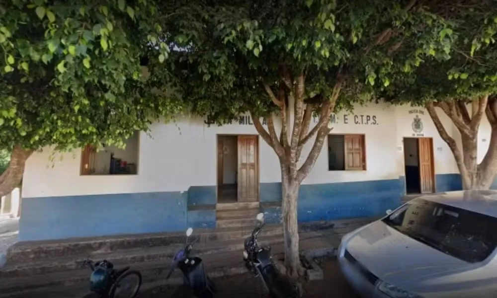 MP: professor que aterrorizou escola coloca vida de alunos em risco