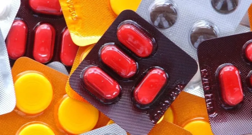 Conselho permite que farmacêuticos prescrevam medicamentos