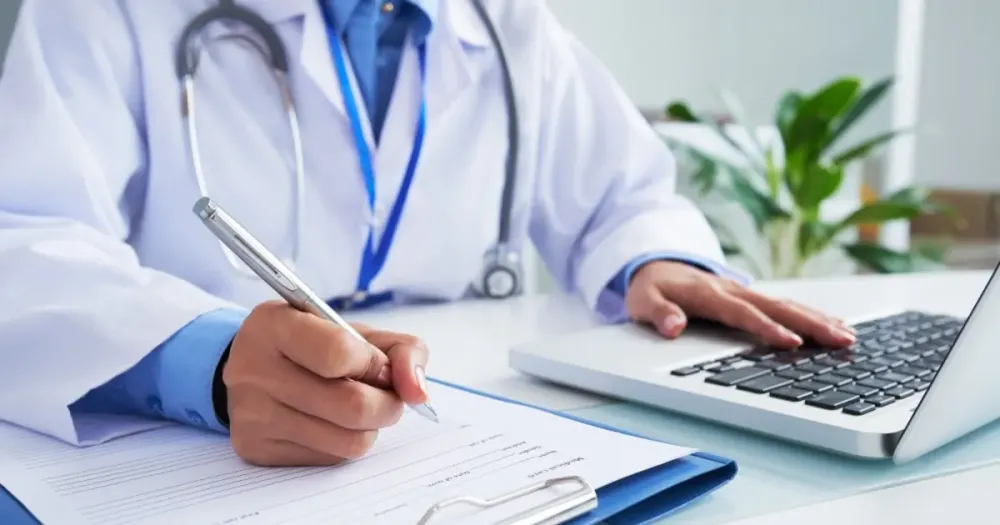Conselho Nacional de Educação e associação divergem sobre diretrizes curriculares de Medicina