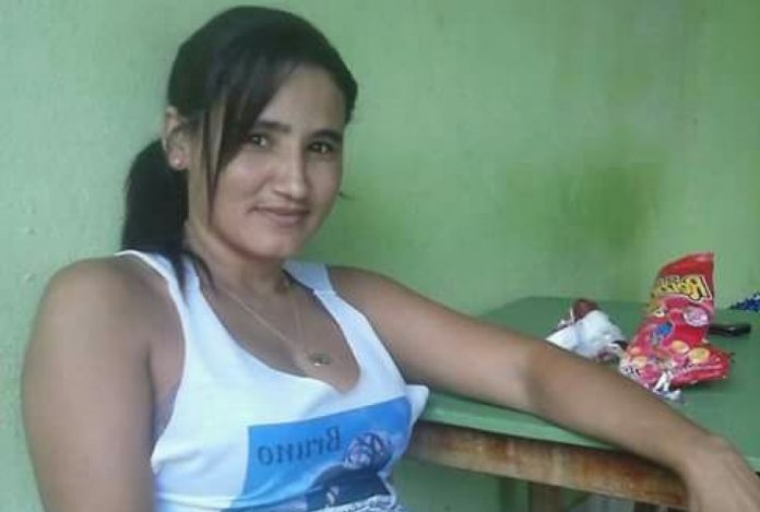 Homens invadem casa e matam irmã do vocalista da banda Saia Rodada